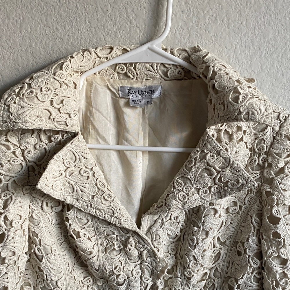 Women’s Kay Unger Cream Lace Blazer - Picture 5 of 16
